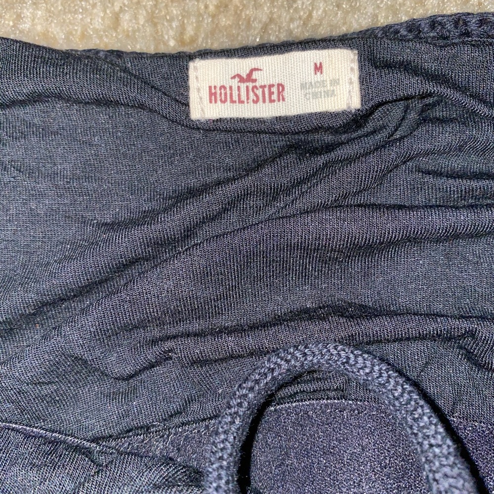 Hollister Black Crocheted Top with Flowers - Picture 3 of 3